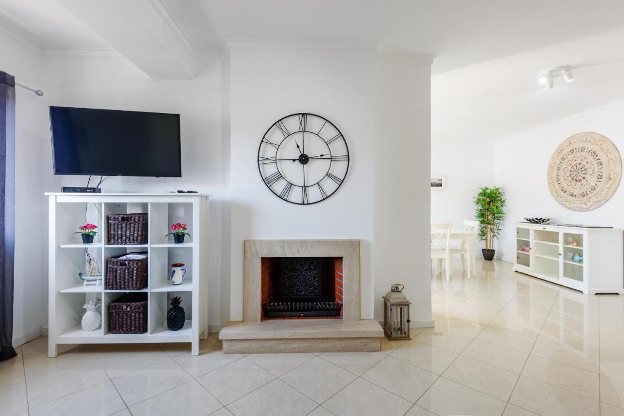 Amazing Apartment In Albufeira Dış mekan fotoğraf